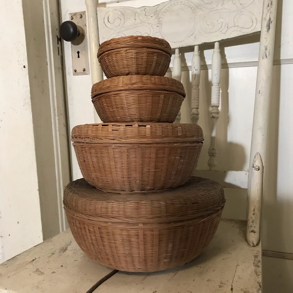 Vintage Set of 4 Graduated Sewing Baskets